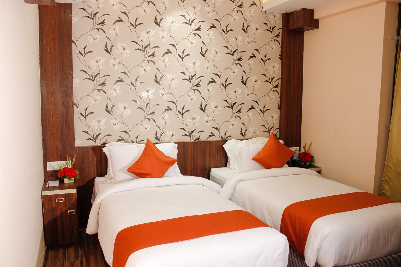 Regenta Inn Larica Calcutta Buitenkant foto