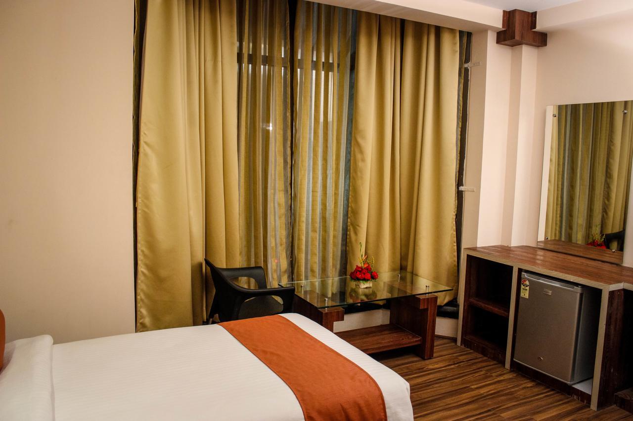 Regenta Inn Larica Calcutta Buitenkant foto