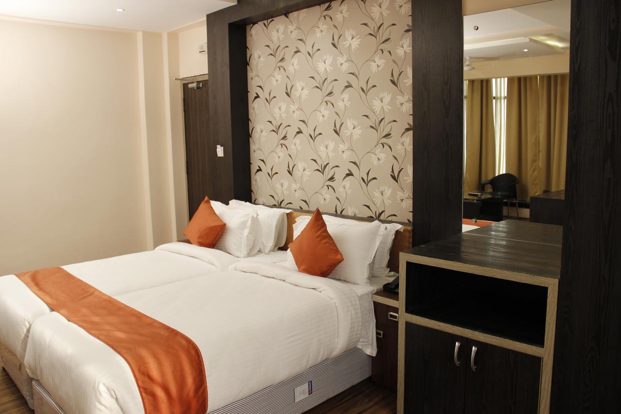 Regenta Inn Larica Calcutta Buitenkant foto