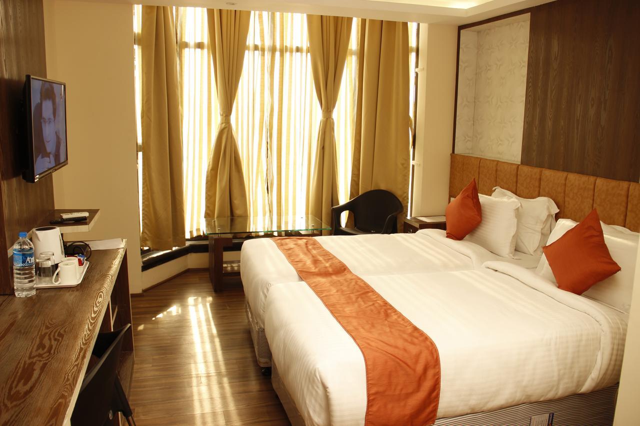 Regenta Inn Larica Calcutta Buitenkant foto