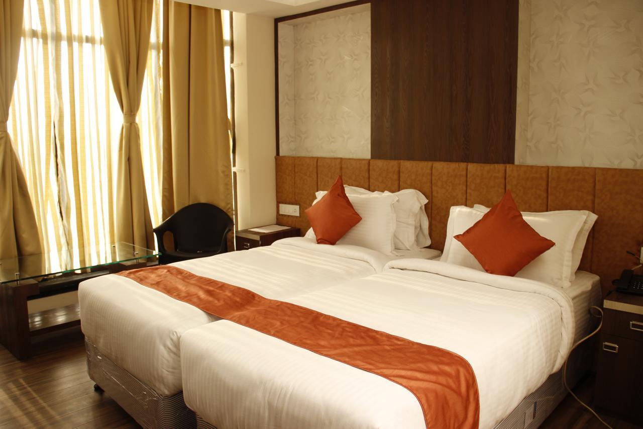 Regenta Inn Larica Calcutta Buitenkant foto