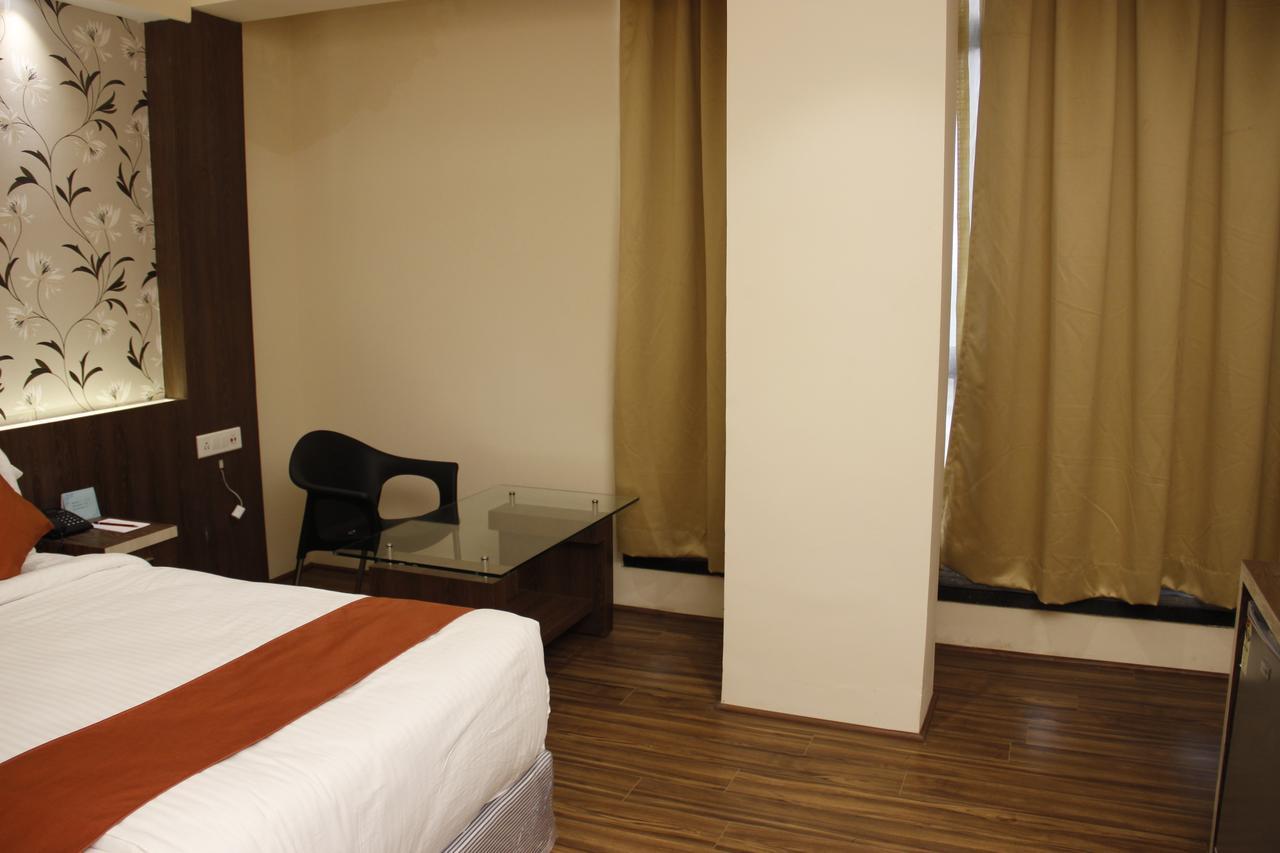 Regenta Inn Larica Calcutta Buitenkant foto